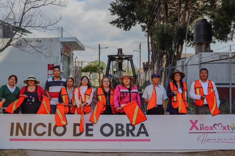 Inicia rehabilitación de drenaje sanitario en la Privada Morelos