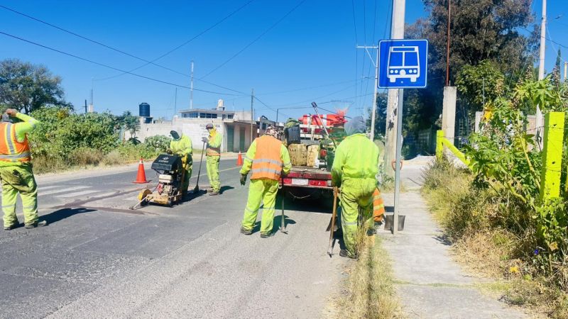 Xiloxoxtla avanza con programa de bacheo para mejorar la movilidad